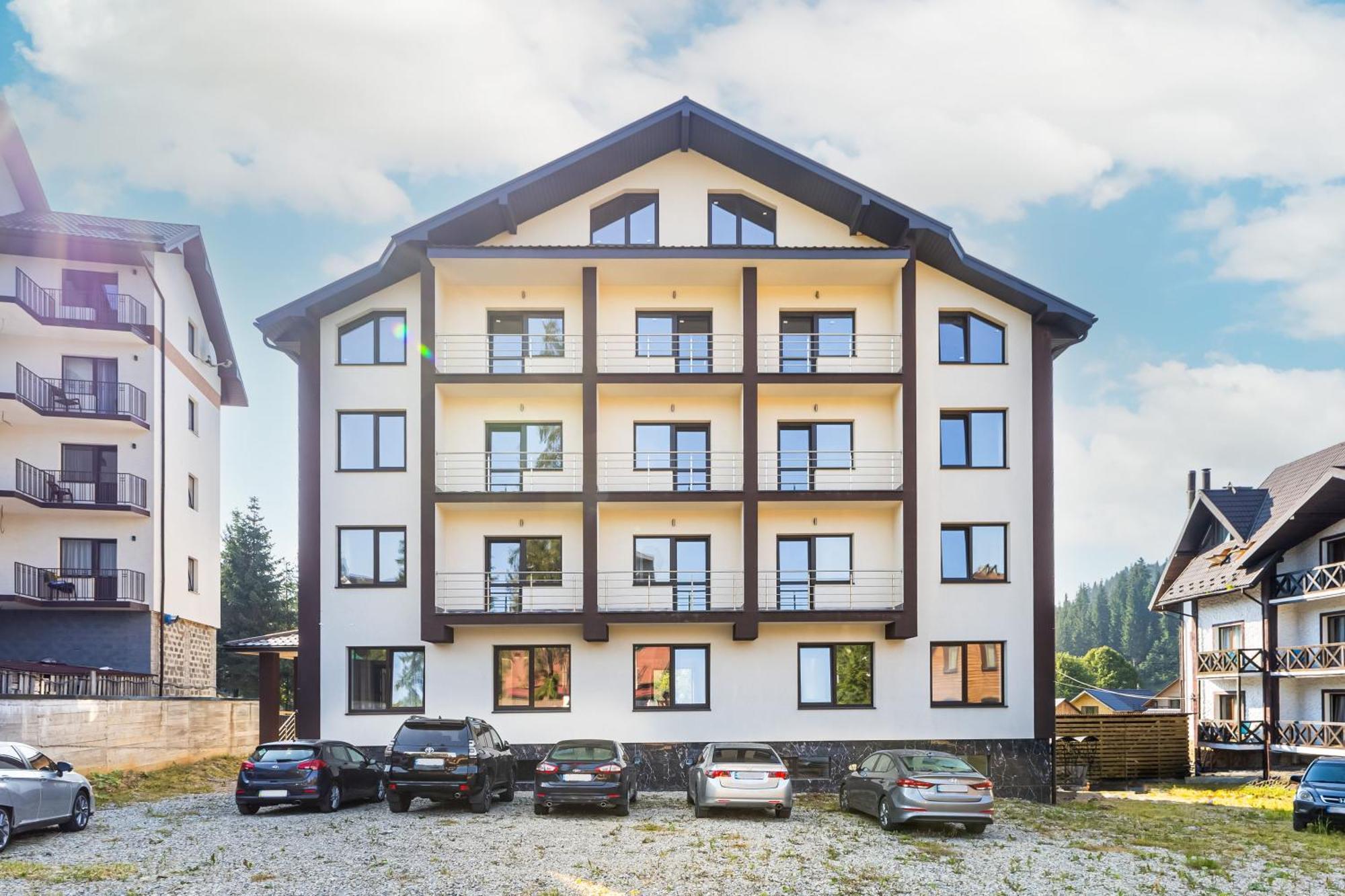 Madison Hotel Bukovel Exterior photo